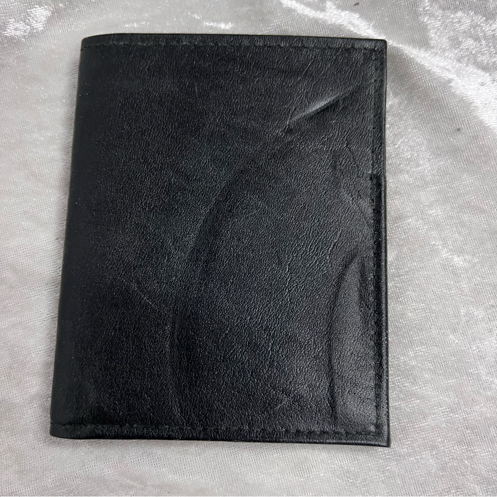 Heritage Cowhide Black Leather Wallet Card Holder Made in USA